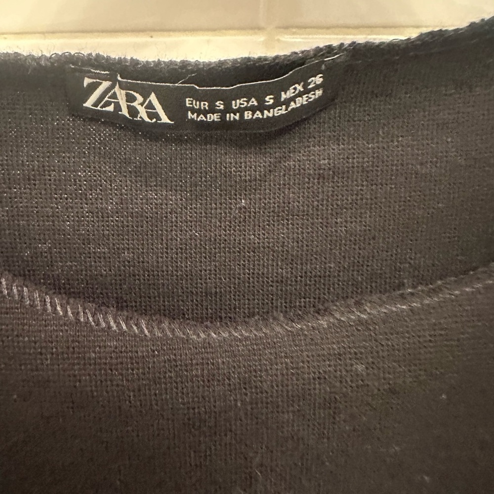 Women’s Zara Crop Top - Picture 3 of 3
